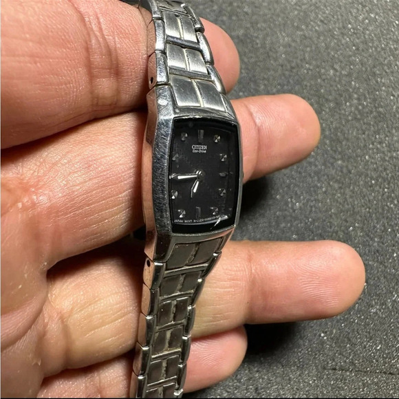 citizen Eco Drive Ladies Cocktail Watch Silvertone Diamond Dial B023-S058112 - Picture 3 of 11